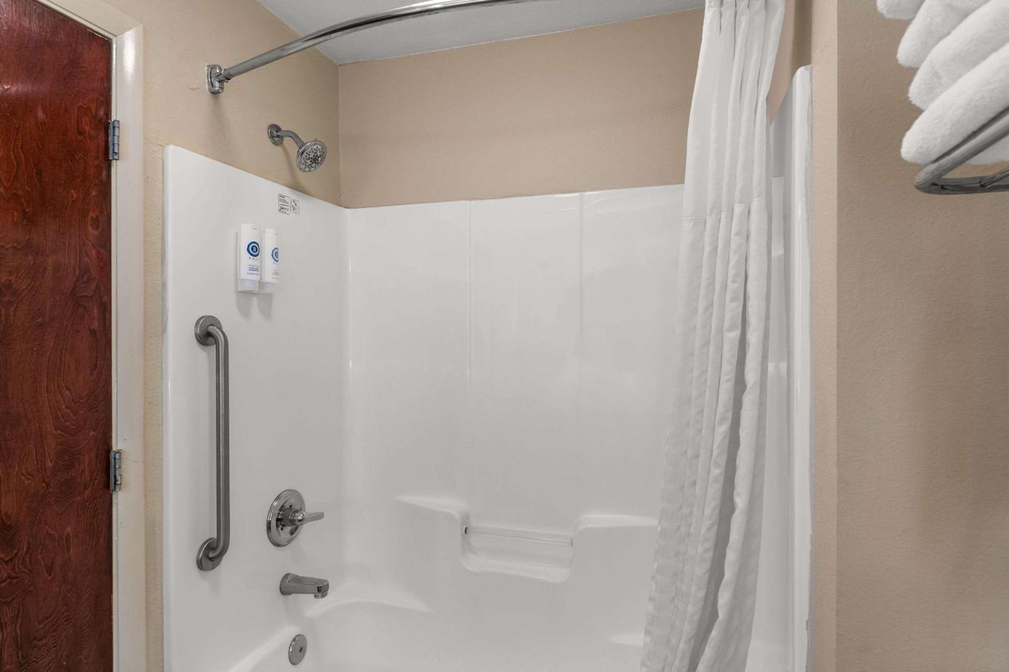 Comfort Inn & Suites Chipley I-10 מראה חיצוני תמונה