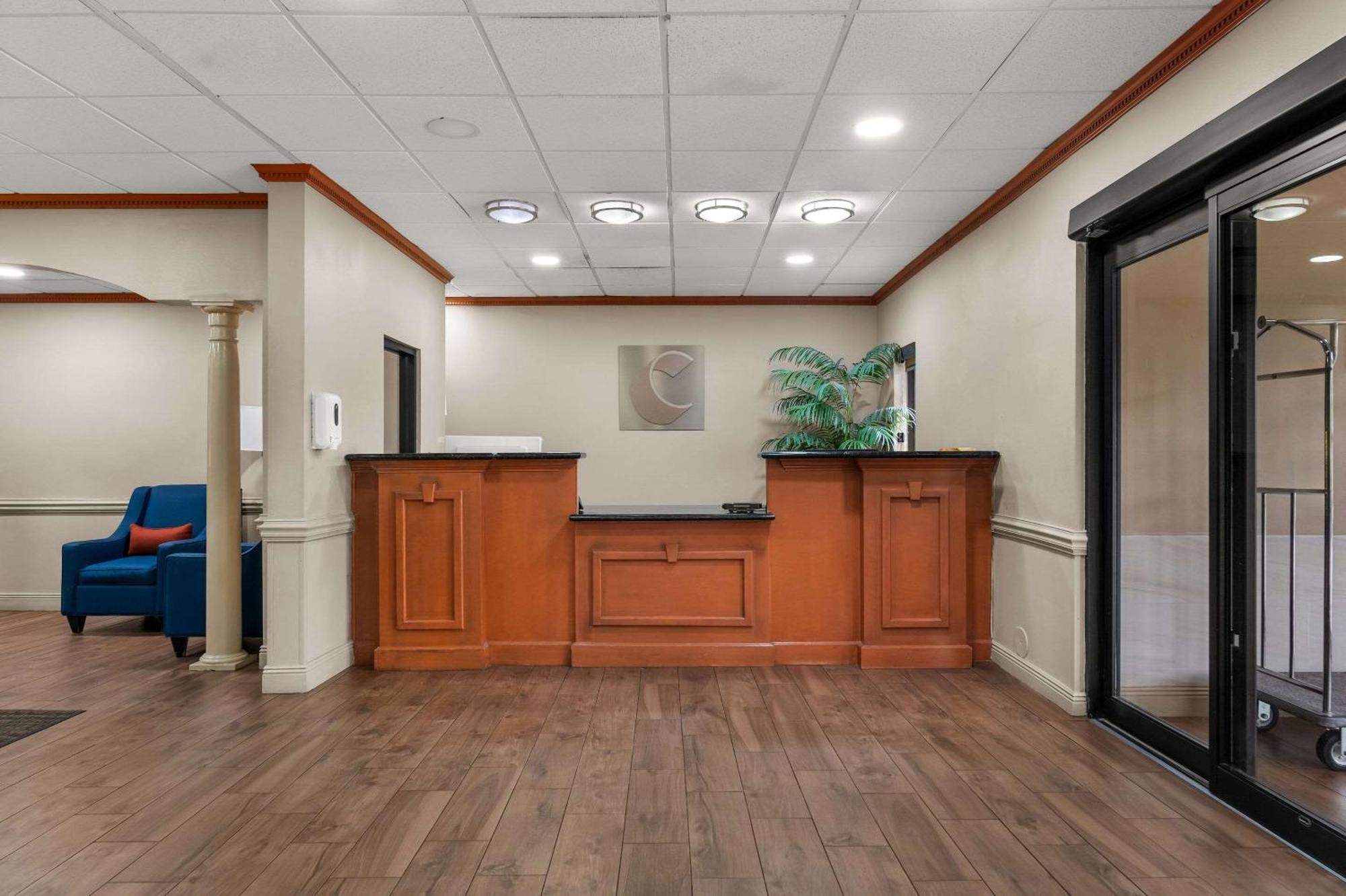Comfort Inn & Suites Chipley I-10 מראה חיצוני תמונה